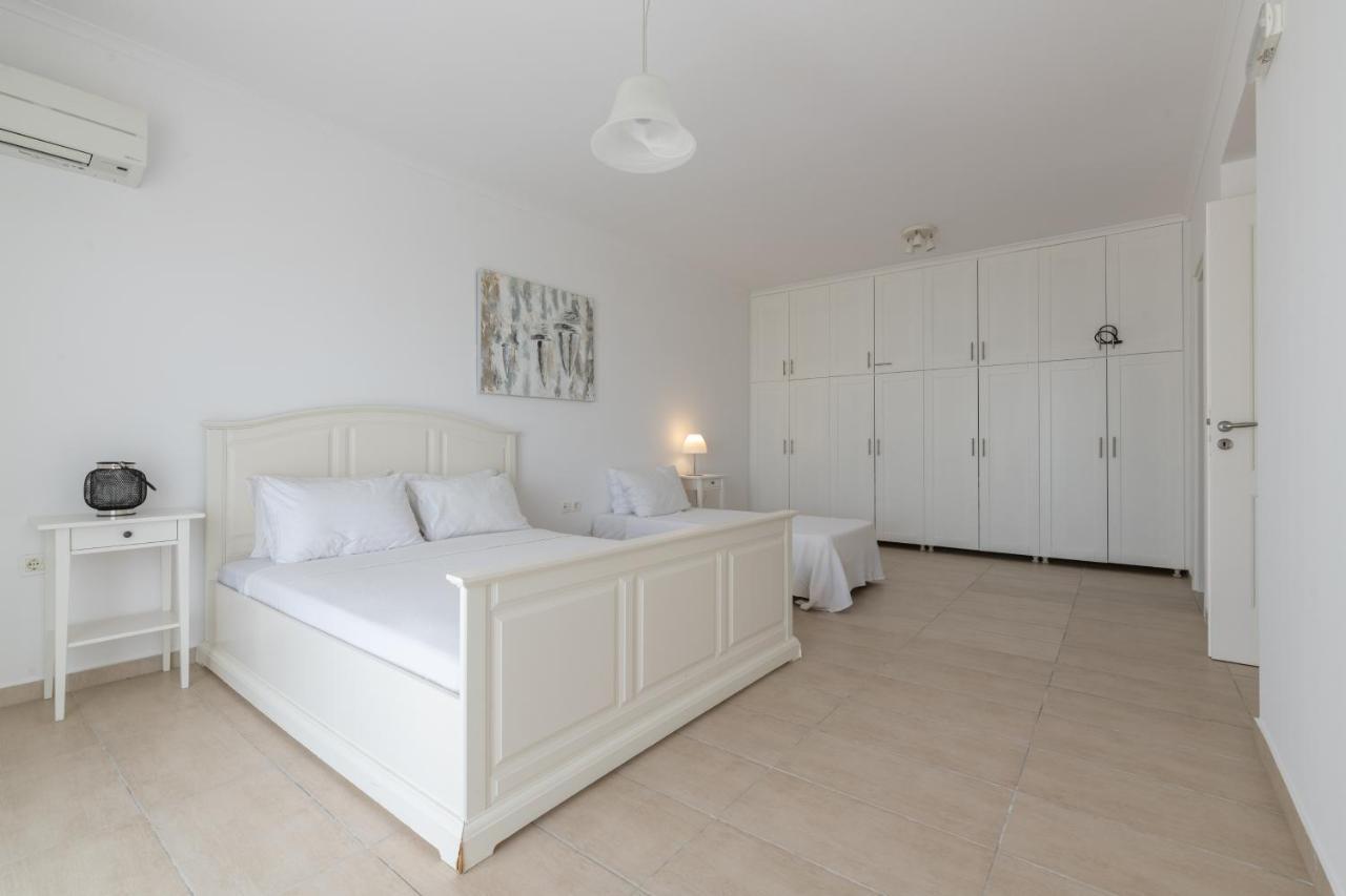 Vila Milena With Private Pool, Vlicha Beach *